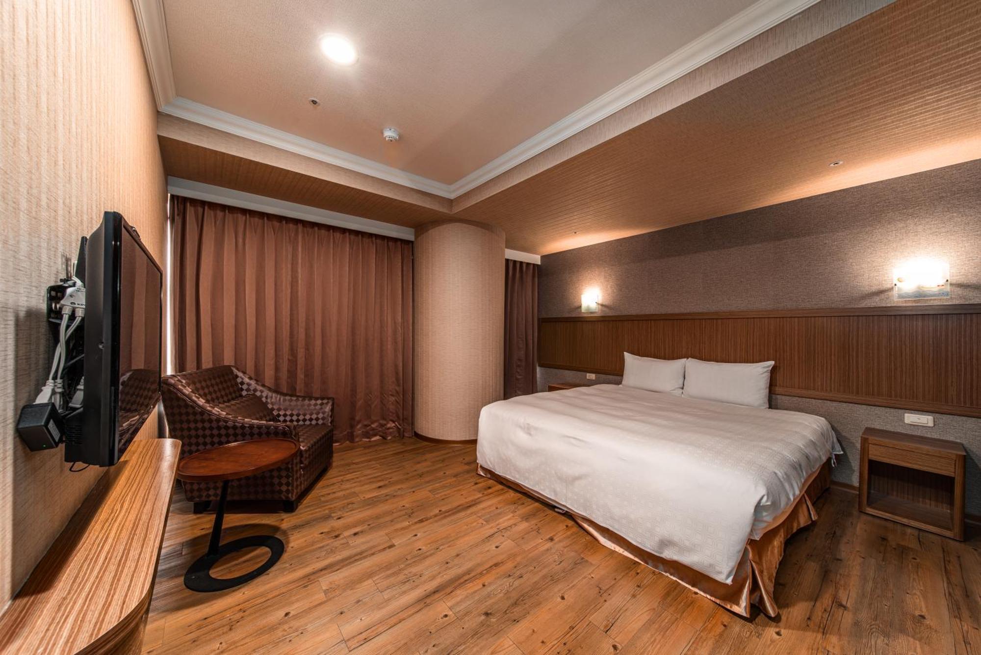 Fish Hotel-Pingtung Ngoại thất bức ảnh