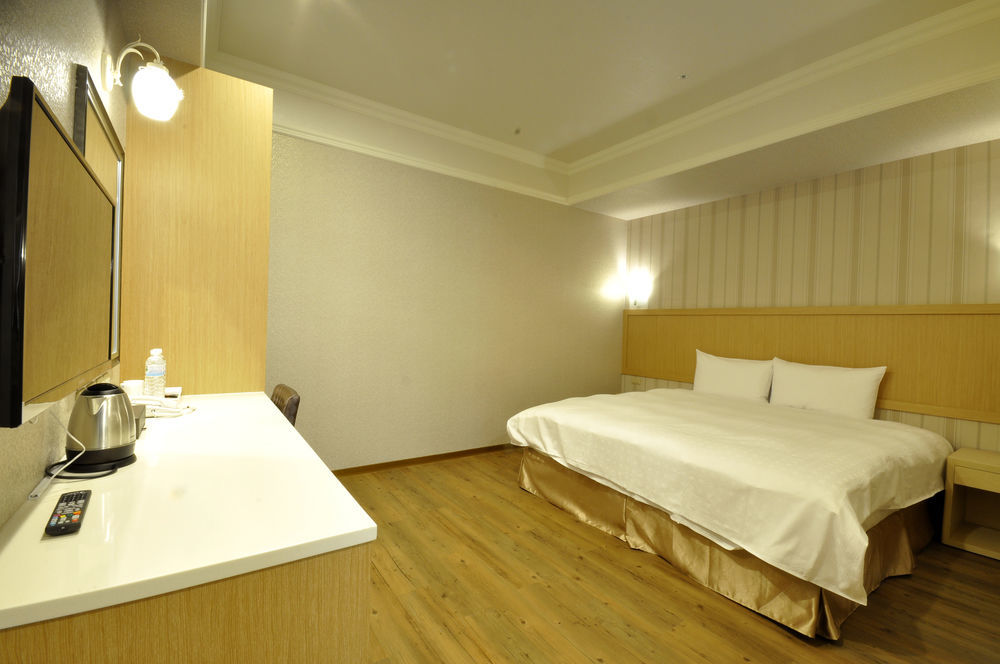 Fish Hotel-Pingtung Ngoại thất bức ảnh
