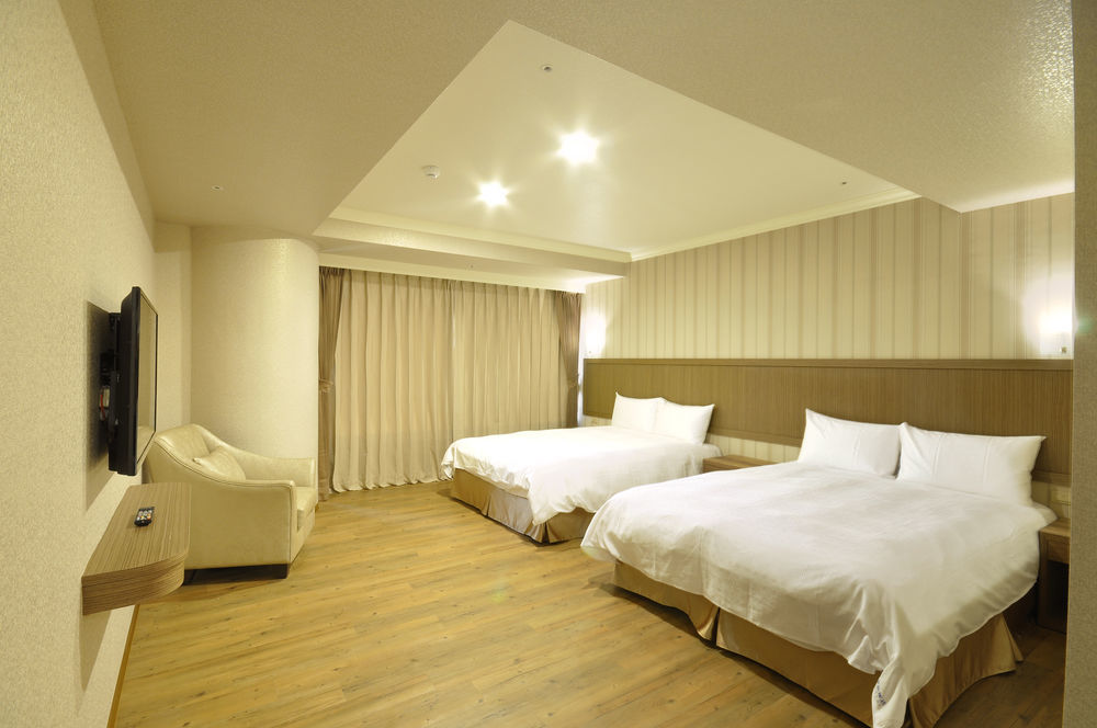 Fish Hotel-Pingtung Ngoại thất bức ảnh