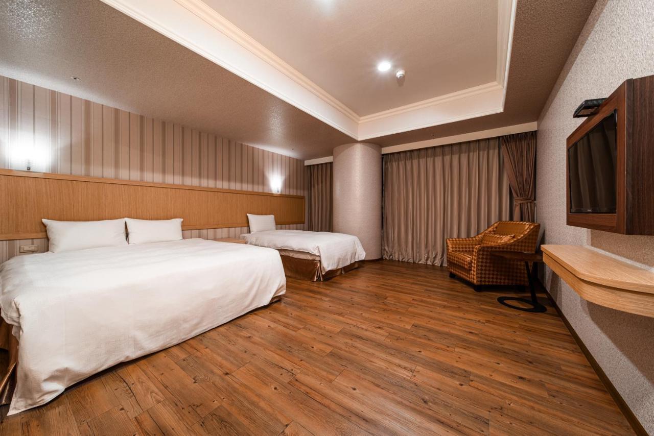 Fish Hotel-Pingtung Ngoại thất bức ảnh