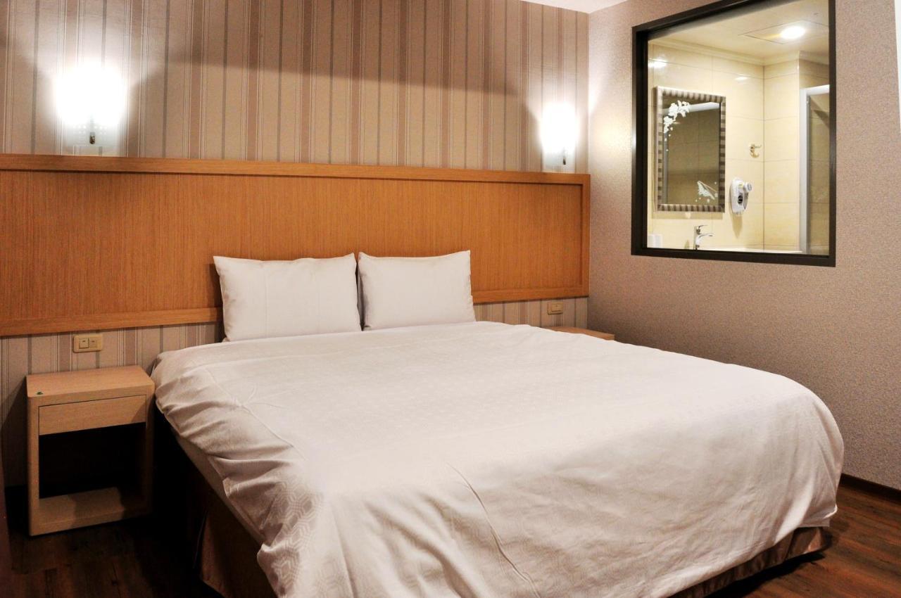 Fish Hotel-Pingtung Ngoại thất bức ảnh
