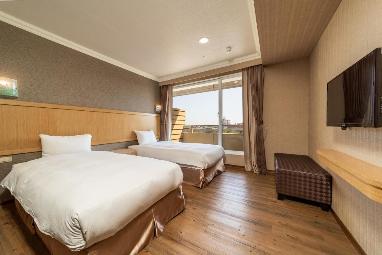 Fish Hotel-Pingtung Ngoại thất bức ảnh